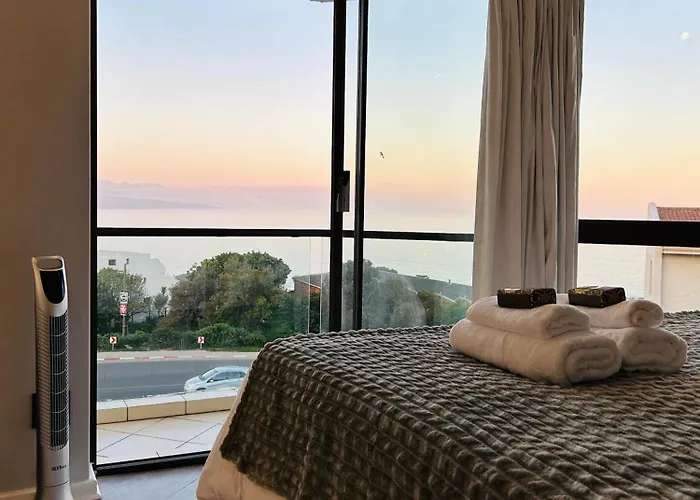 Ocean Views Apartment Plett