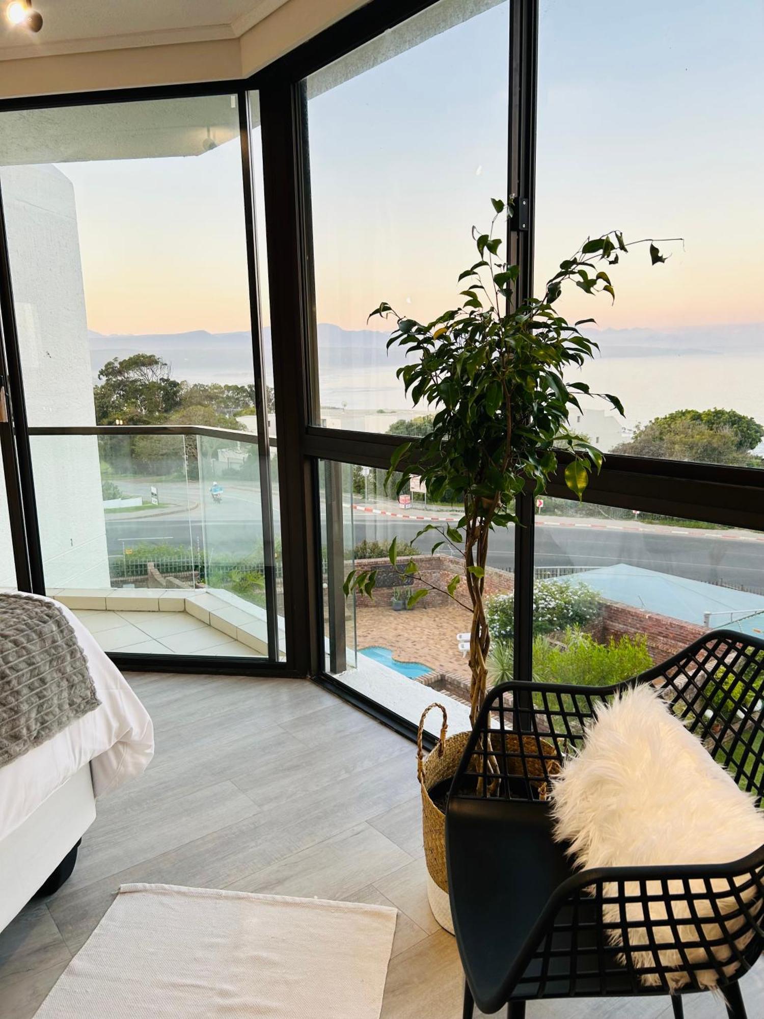 Ocean Views Plett Apartment *